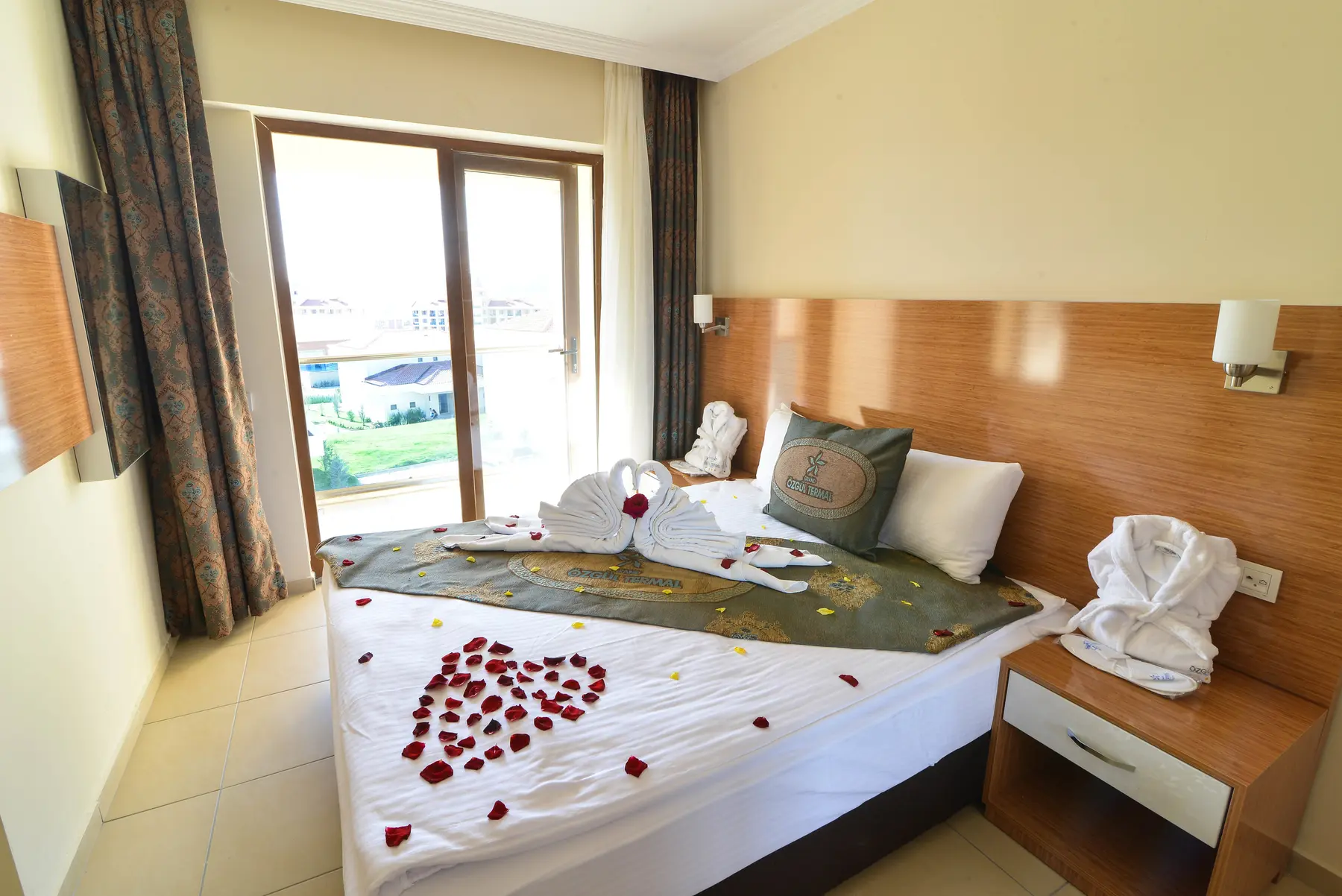 Özgül Termal Tatil Köyü Afyon