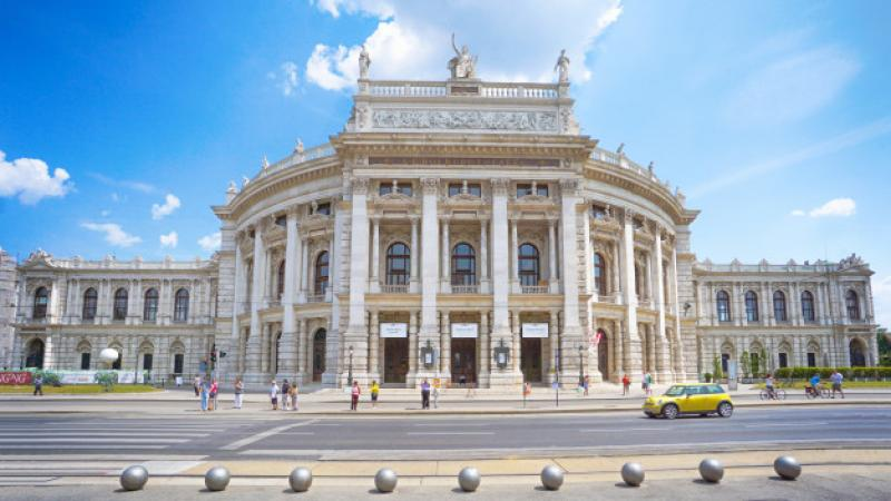 Orta Avrupa Turu İzmir Hareketli (Budapeşte Gidiş Dönüş) Sun Express Havayolları İle 7 Gece