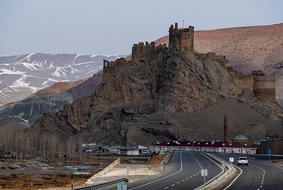 Uçaklı Bir Doğu Hikayesi Hakkari Şırnak Cizre Turu 5 Gece Konaklamalı İzmir Çıkışlı