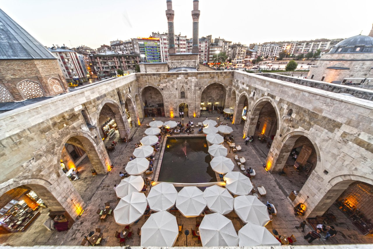 Doğunun Hazineleri Turu 5 Gece Otel Konaklamalı İzmir Uşak Afyon Çıkışlı